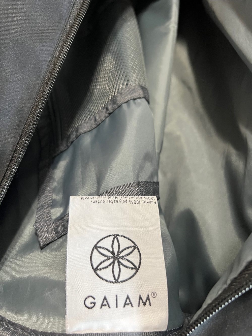GAIAM Bag - Picture 7 of 7